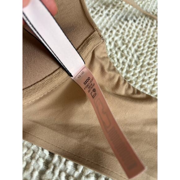 Victoria Secret T-Shirt Bra 32DD Set of Two Racer Back Front Closure - Picture 10 of 10